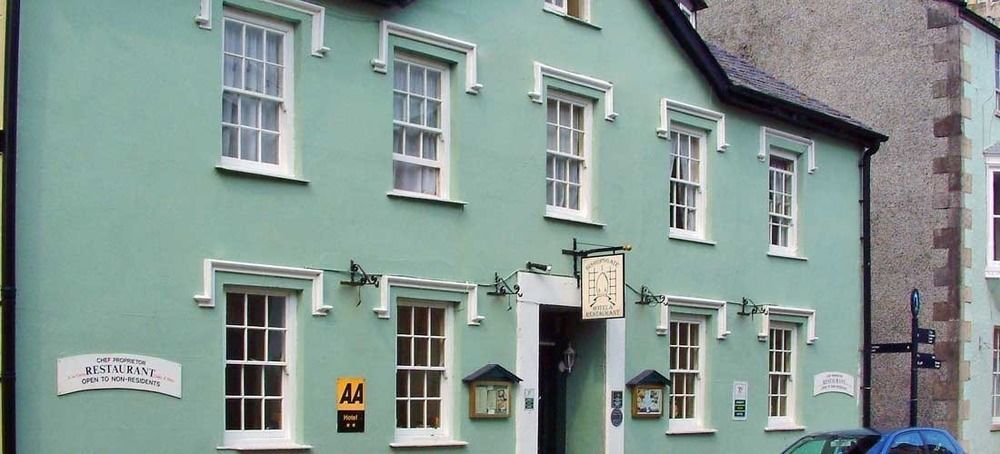 Bishopsgate House Beaumaris